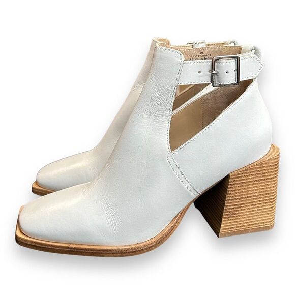 Free People Brady Buckle Boots Booties Size 8 White Leather - Picture 1 of 9